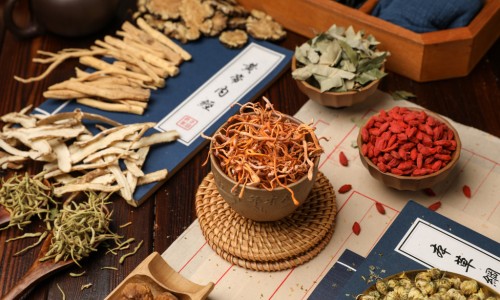 中药独活的药理作用-中草药独活的作用网—知名的独活中药材功能主治网站,分享中草药独活的作用与功效知识